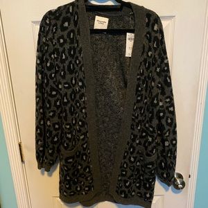 A&F Balloon Sleeved Leopard Print Cardigan